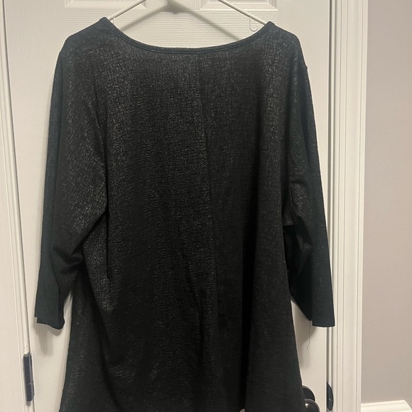 Lane Bryant Asymmetrical Metallic
Black Top 22/24 - Picture 4 of 7